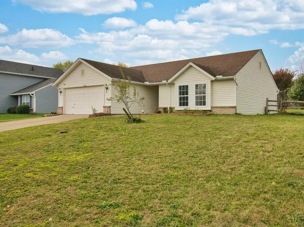 57 Robin Way, Amelia, OH 45102