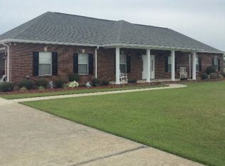 88 Navajo Dr, Picayune, MS 39466