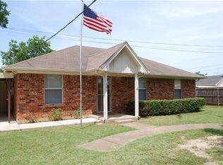 301 S 1st St, Rio Vista, TX 76093