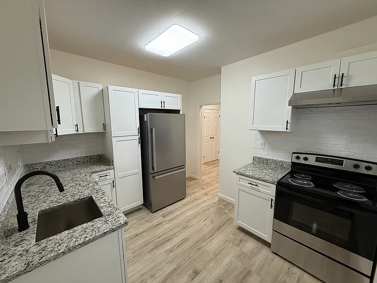 410 E Twelve Mile Rd #1 — Photo 16