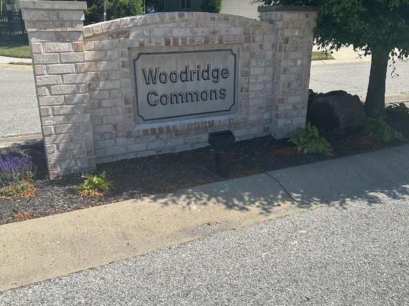 240 N Woodridge Dr, Pittsboro, IN 46167