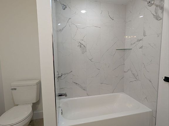 5th image of 835 N 63rd St #4