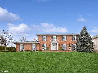 8200 S Park Ave, Burr Ridge, IL 60527