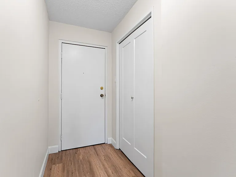 15 Sympatica Cres — Photo 9