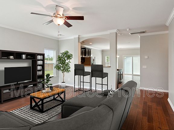 2nd image of 12 Anzio Ave