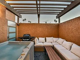 Private SPA with Hot Tub on Patio