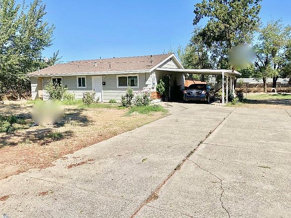 2nd image of 820 Nichols Ln