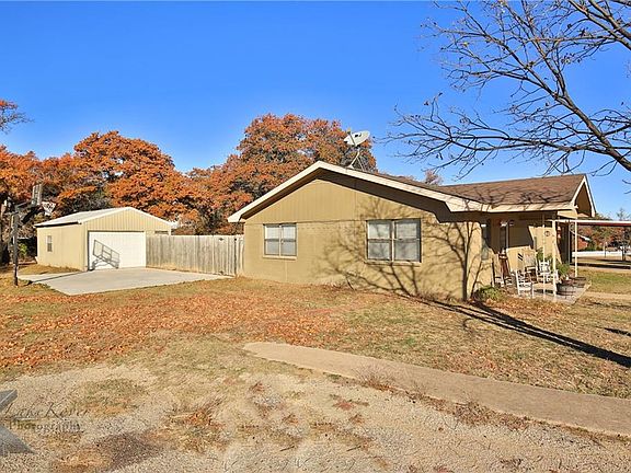 3rd image of 318 Paisano Dr