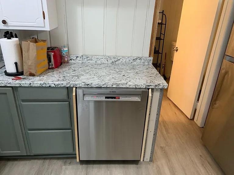 81 Highland Ave — Photo 4