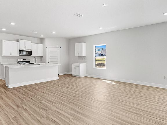 4th image of 6175 East Bay Blvd