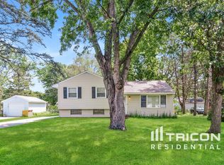 7755 Eastwood Rd, Mounds View, MN 55112