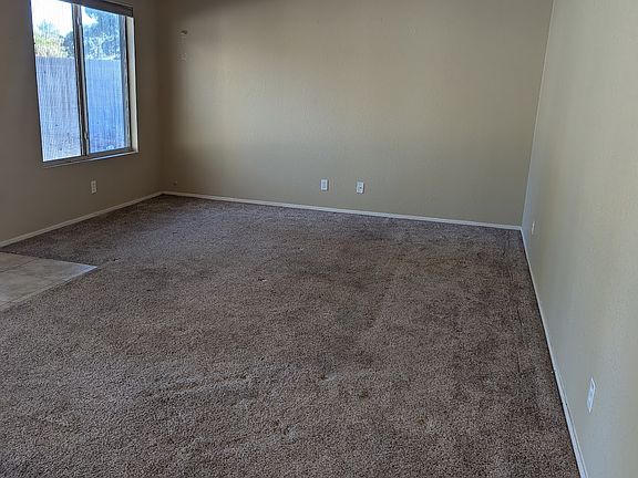 3rd image of 963 N Hillridge