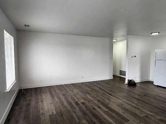 2nd image of 24 Panorama Dr #30