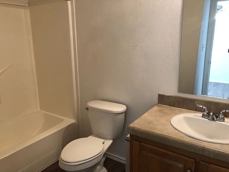 115 Varsity Dr — Photo 37