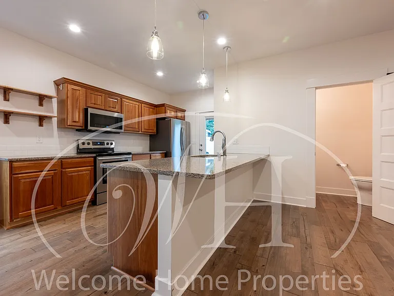 22 NE Hadley Way — Photo 9