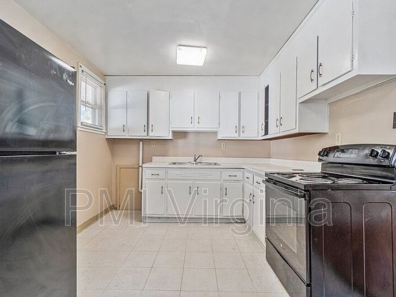 2nd image of 18 Easton St