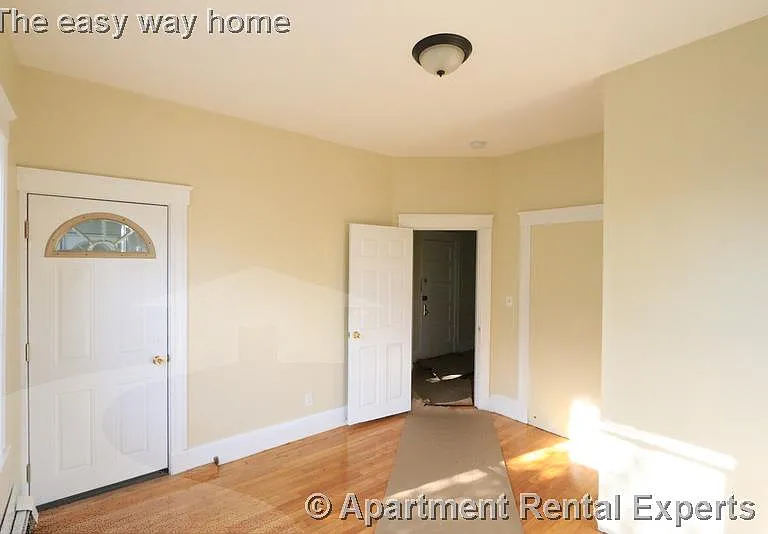 61 Bishop Allen Dr #5 — Photo 5