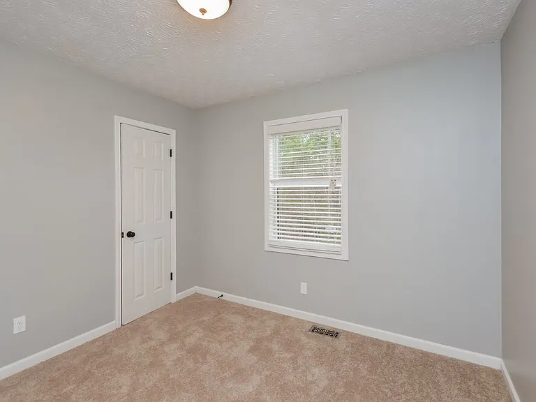 2093 Phillips Rd — Photo 13