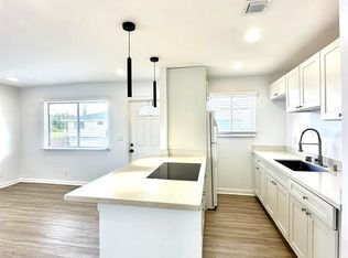 102 E Tiffany Dr APT 4, Mangonia Park, FL 33407