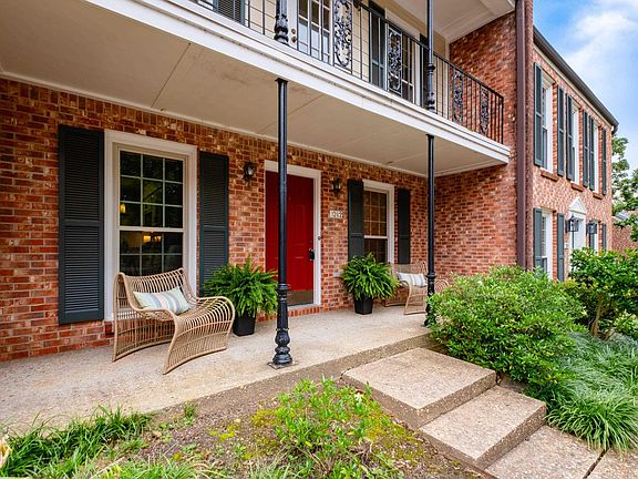 2nd image of 2200 Andover Ct APT 1202