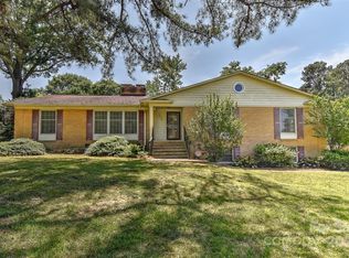 385 Gum Branch Rd, Charlotte, NC 28214