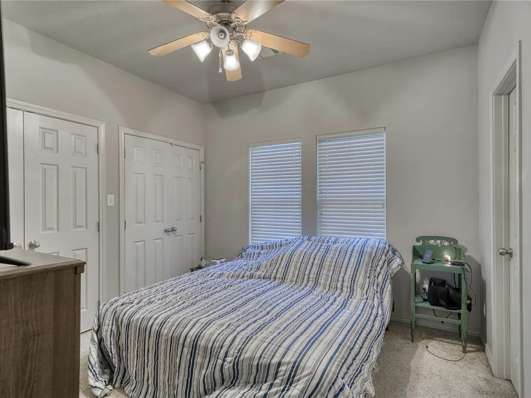 136 Forest Dr — Photo 10