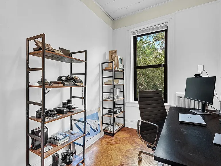 302 Windsor Pl #2 — Photo 7