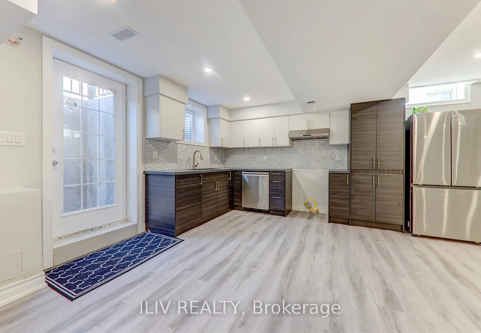 3 bed, $1,950 — Photo 4