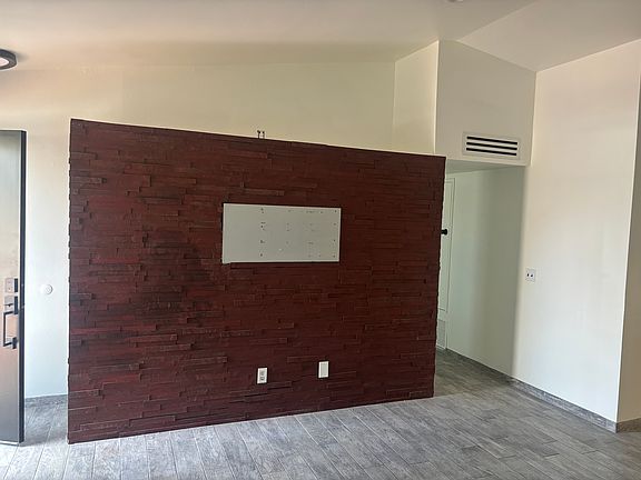 4th image of 2957 W Nutmeg Dr