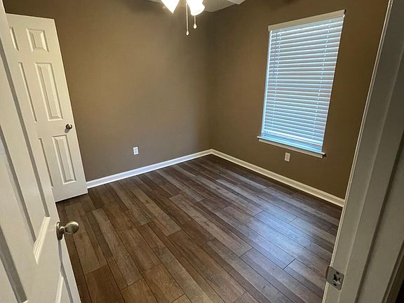 2nd image of 34 Kevin Rd