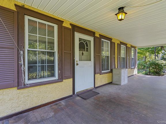 3rd image of 1746 Horton Road