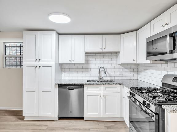 5th image of 2023 W Superior St #G