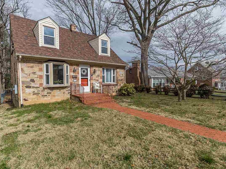 1st image of 449 Oak Ave