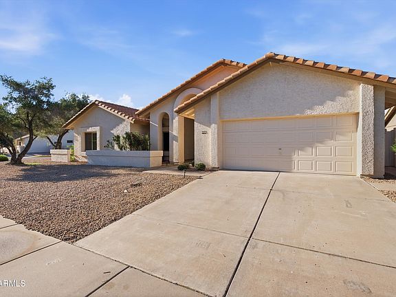 3rd image of 2405 W GREGG Drive