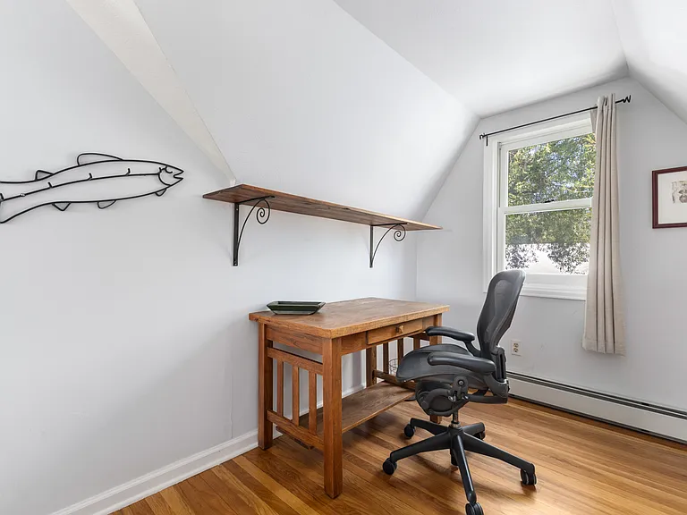 Upstairs Bedroom #1 | Office Nook