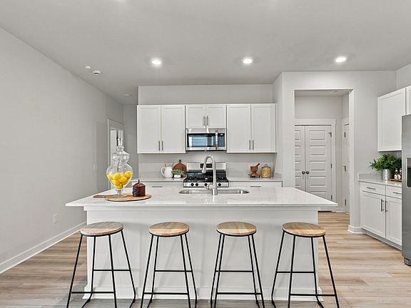 4th image of 3005 Drumwright Way