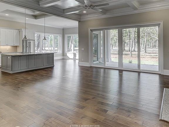 3rd image of 12 Madison Ln