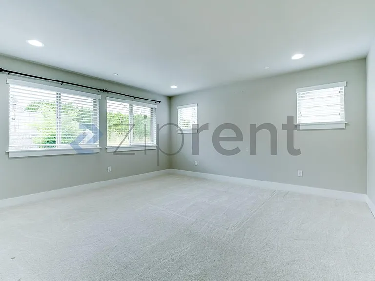 8011 206th Ave E — Photo 15