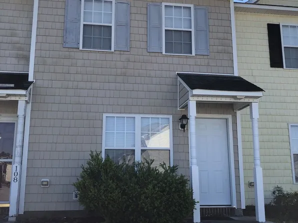 106 Streamwood Dr, Jacksonville, NC 28546