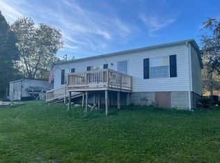 289 Settlement Dr, Charmco, WV