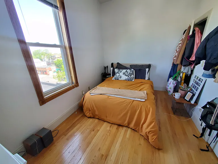 183 Columbia St #204 — Photo 6