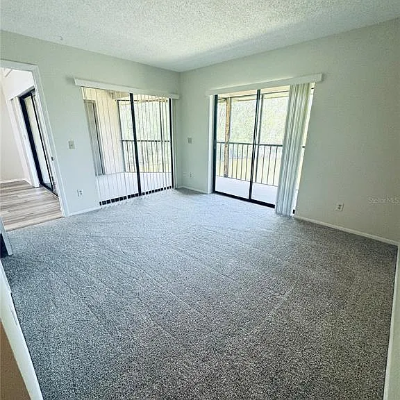 328 Woodlake Wynde — Photo 6