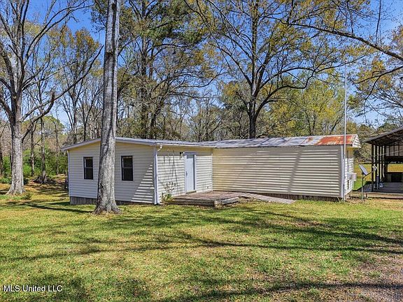 3rd image of 2612 W Mountain Creek Rd