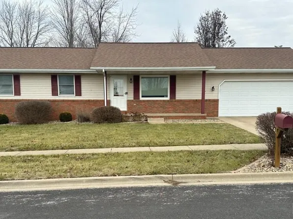 813 Dennis Dr, Eureka, IL 61530