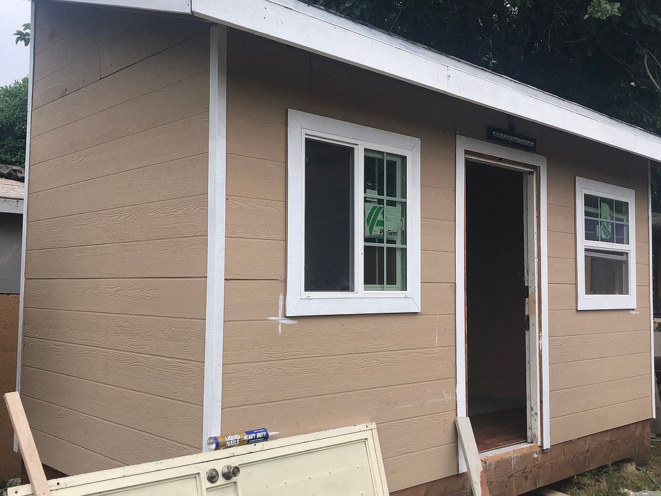 2nd image of 10039 Portola Ave
