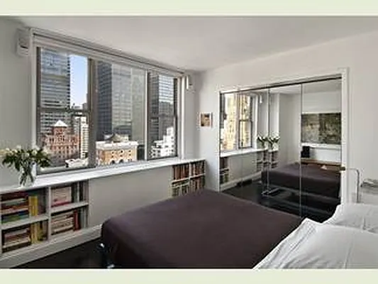 Sold by Stribling | media 10