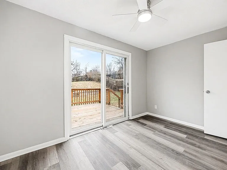 4765 Hardwick Dr — Photo 16