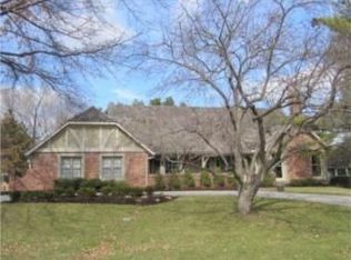3500 W 101st Ter, Leawood, KS 66206