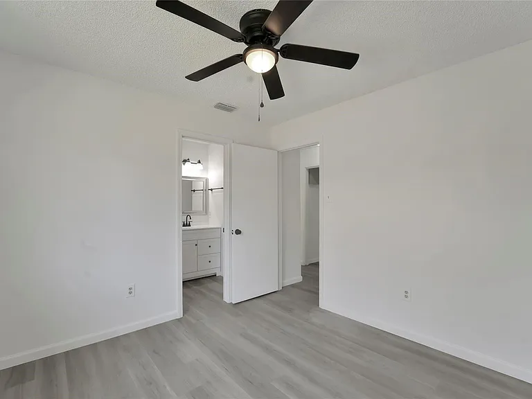 1019 Sanders Dr — Photo 20