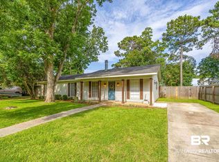 203 Patrician St, Fairhope, AL 36532